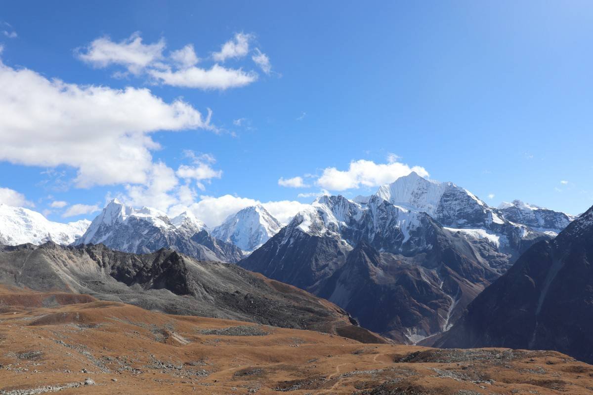 Best Time for Langtang Trek: Explore Nepal’s Hidden Gem for Women Trekkers