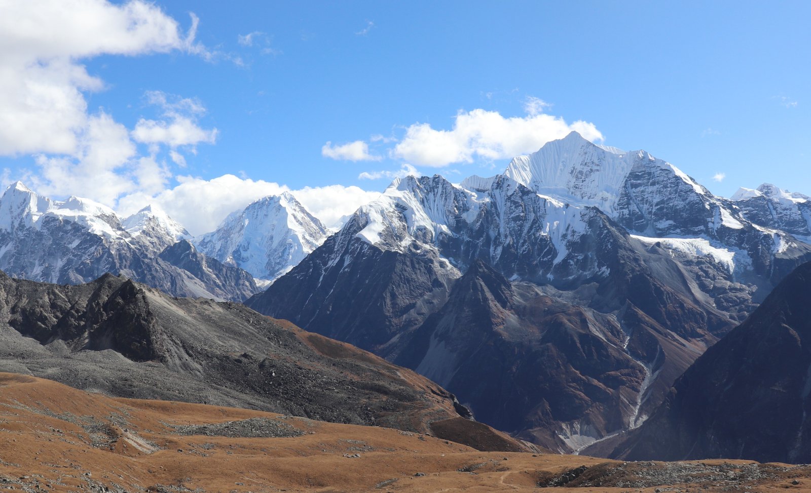 Langtang Valley & Gosainkunda Trekking