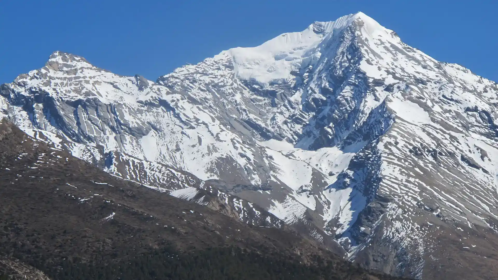 annapurna-circuit-trekking-trip-overview-image