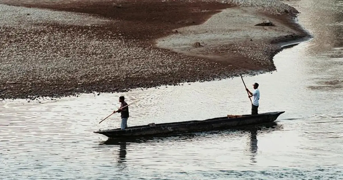 Canoeing at Rapti River