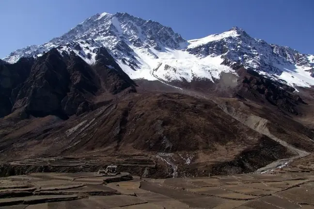 5. Pisang Peak (6091m / 19,978ft)